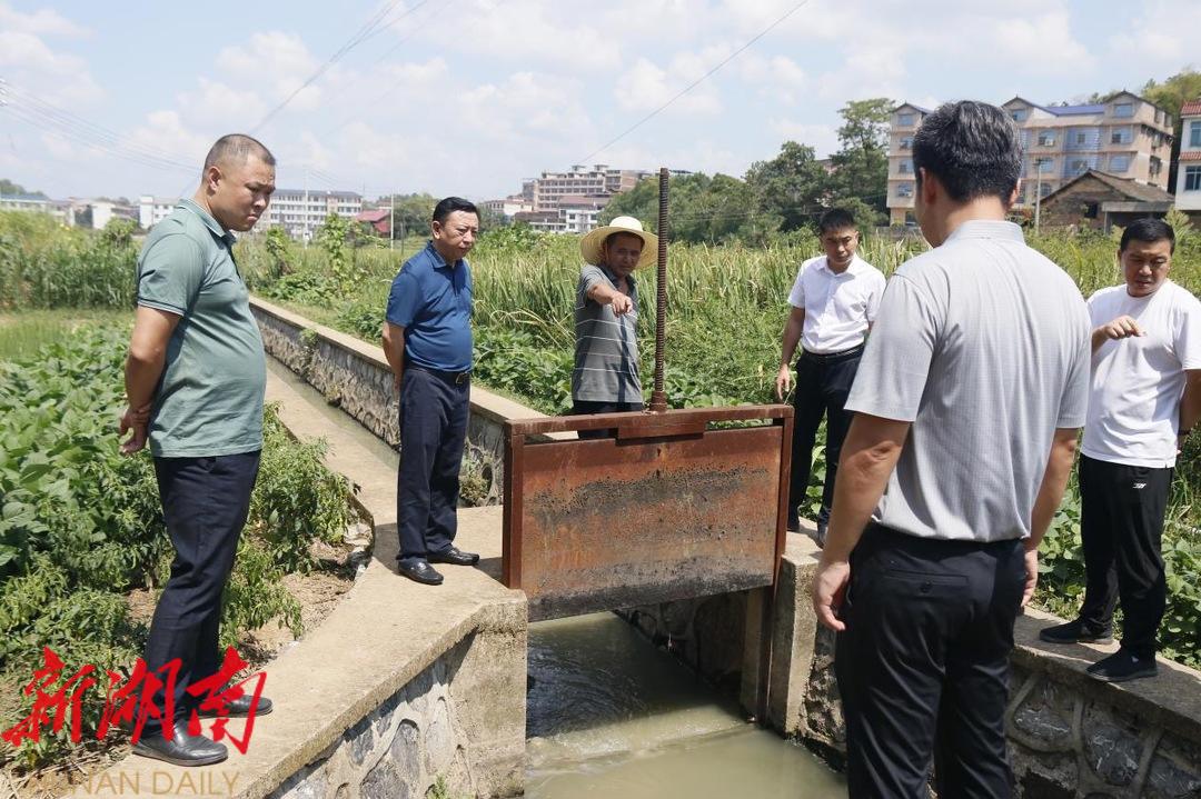 周玉凡到乡镇调研排污口整治工作_邵阳头条网